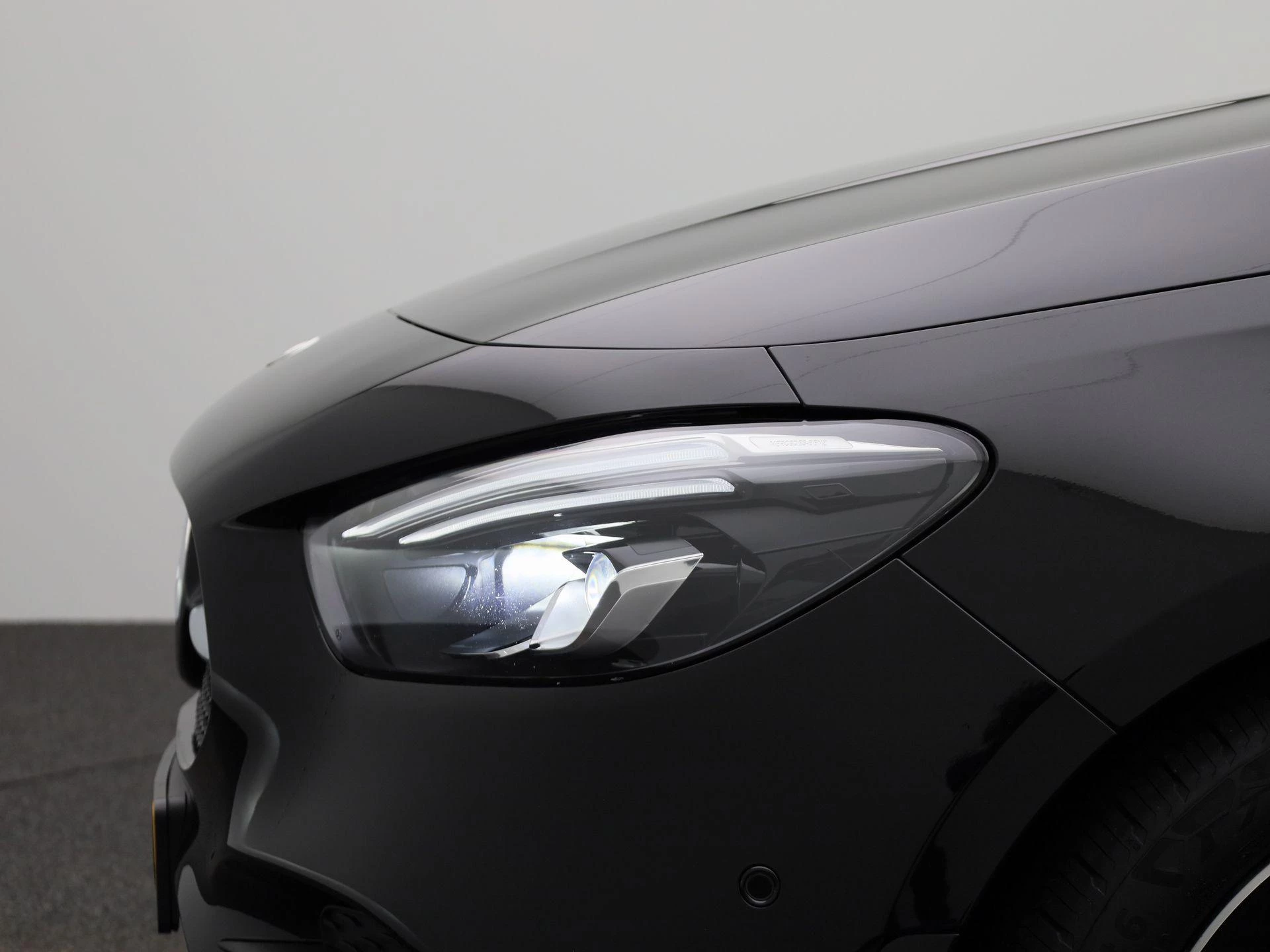 Mercedes-Benz-B-Klasse-image-15