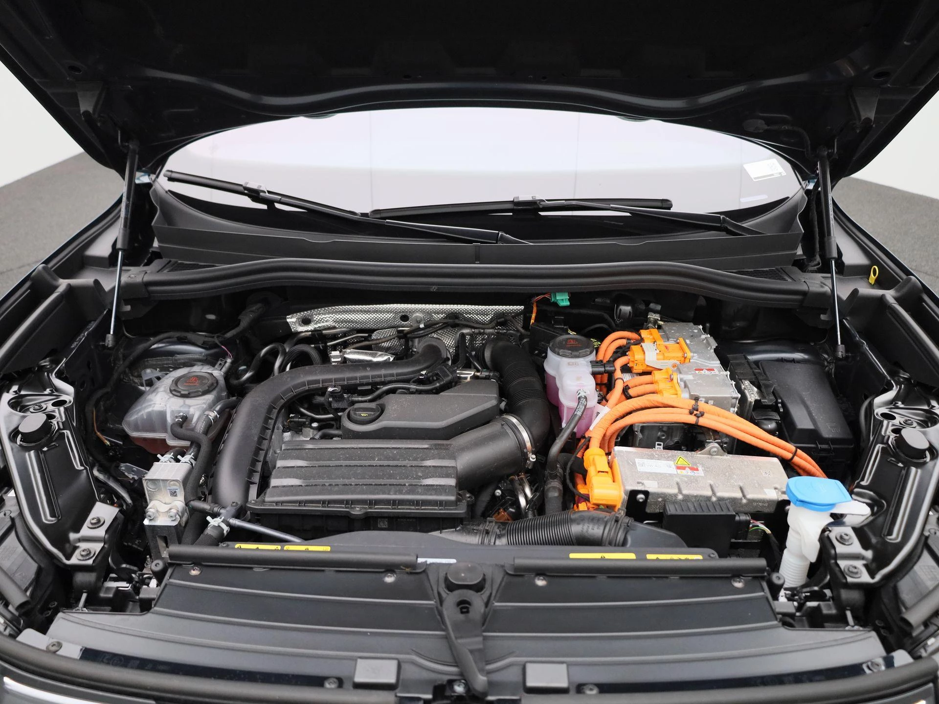 Volkswagen-Tiguan-image-57