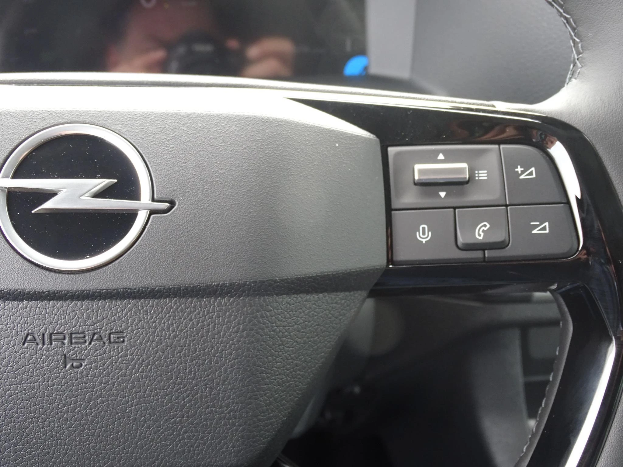 Opel-Vivaro-image-22