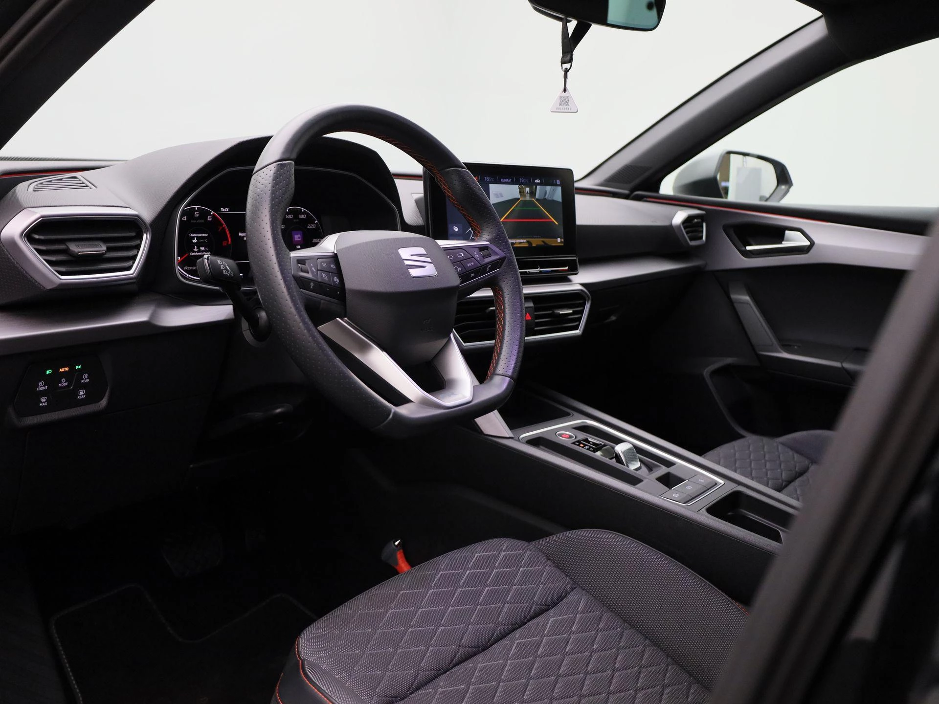 SEAT-Leon-image-32