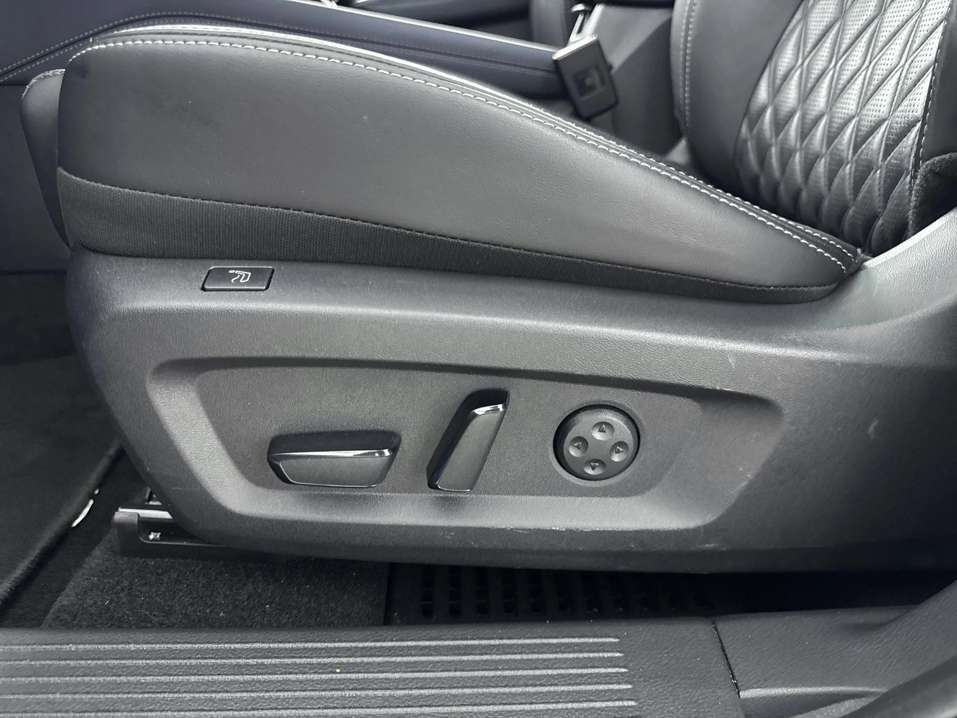 Nissan-QASHQAI-image-23