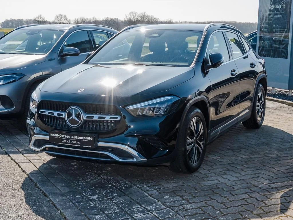 Mercedes-Benz-GLA 200 d-image-7