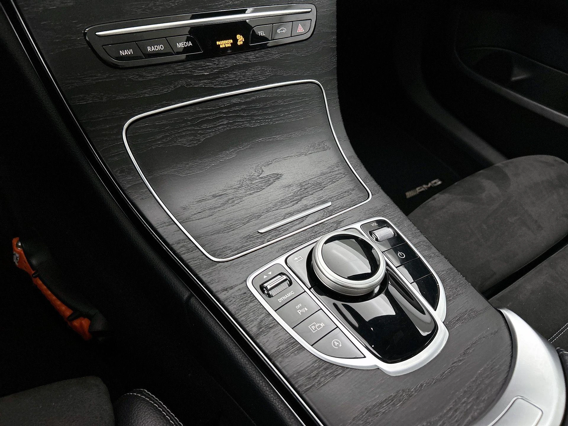 Mercedes-Benz-C-Klasse-image-27