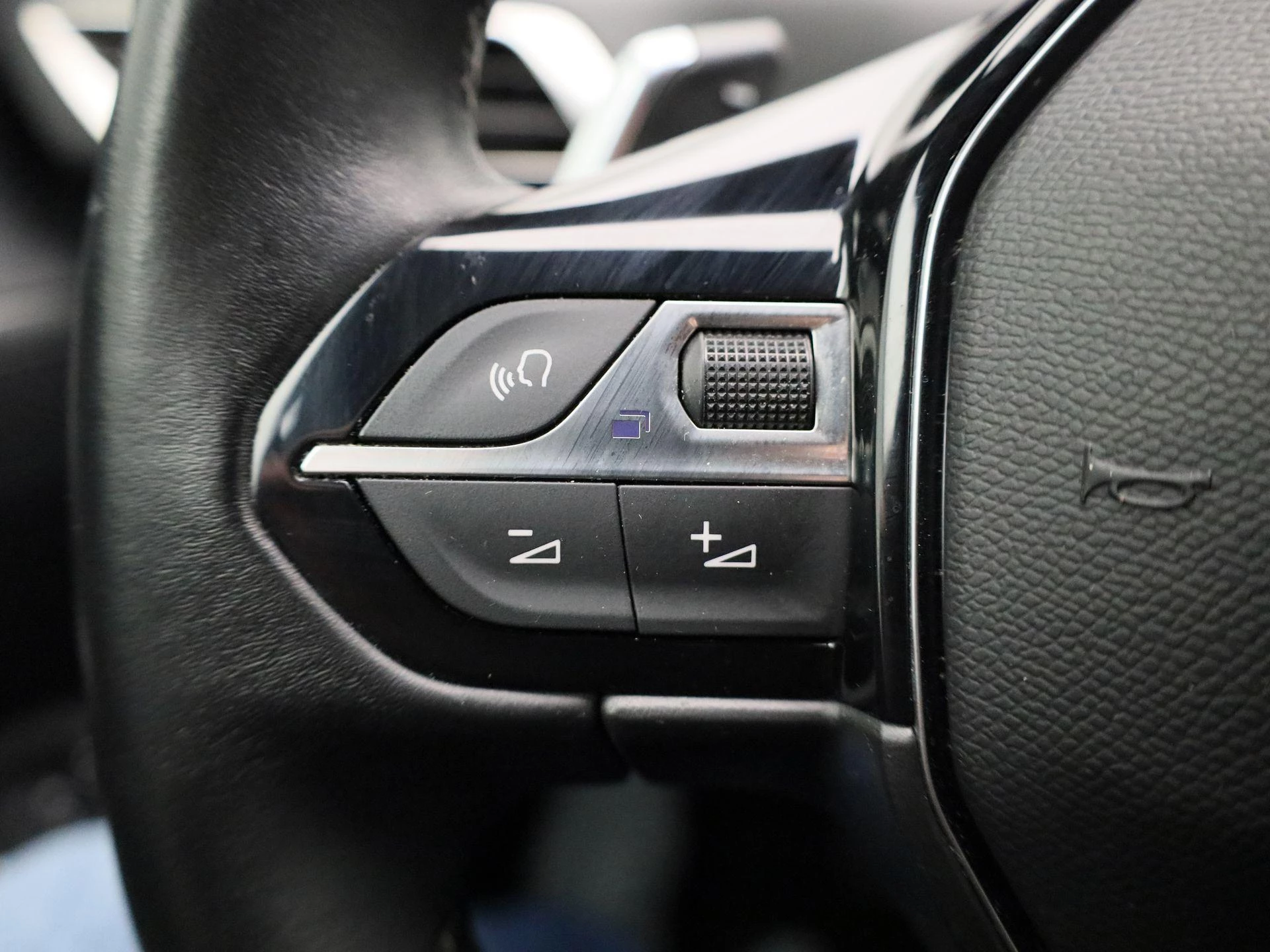 Peugeot-5008-image-17
