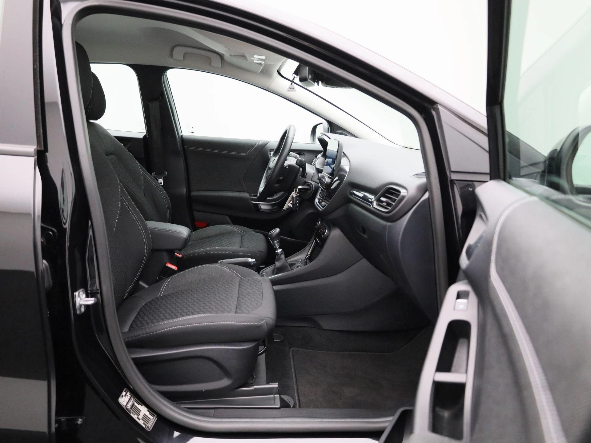 Ford-Puma-image-30