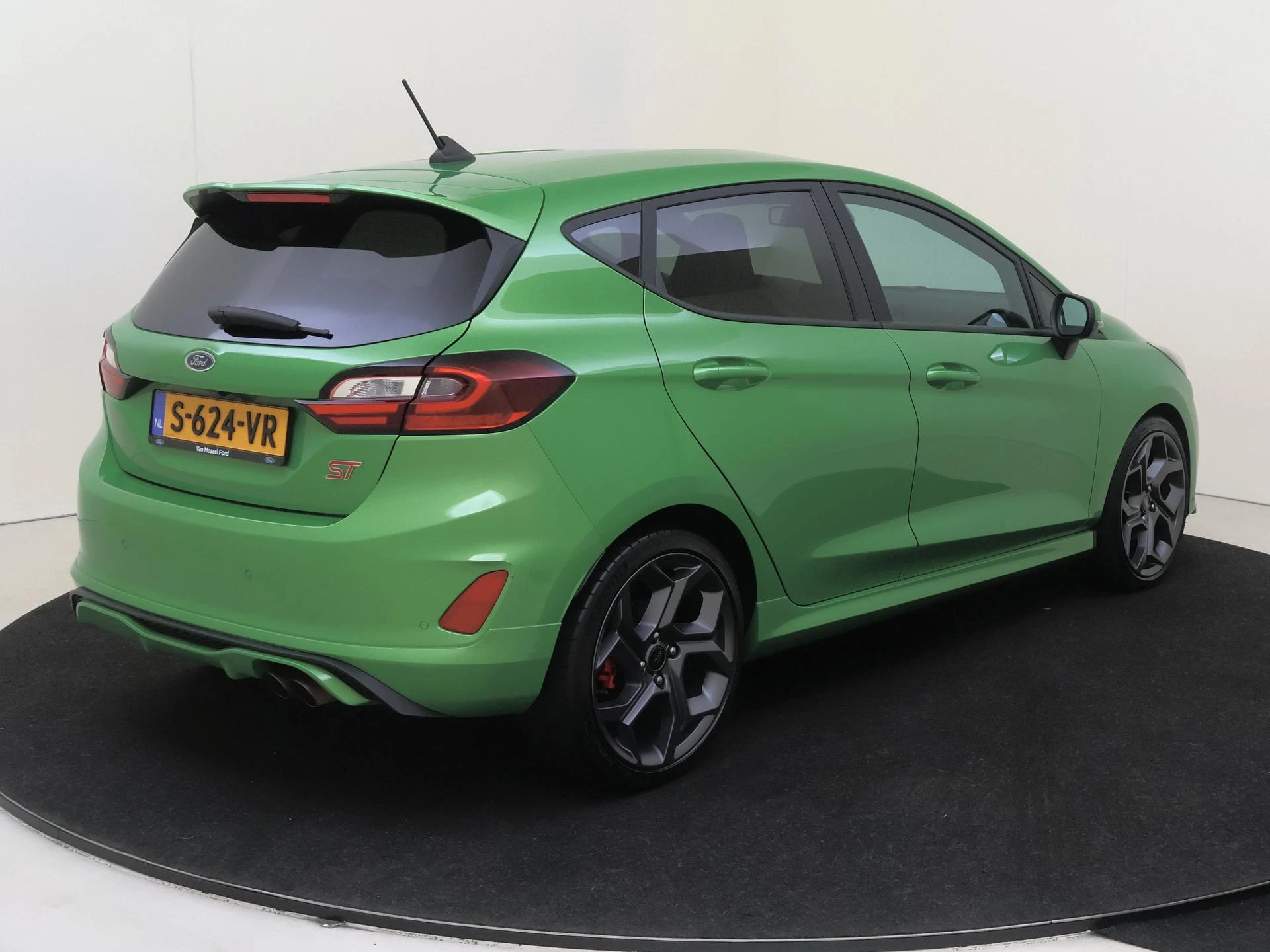 Ford-Fiesta-image-3