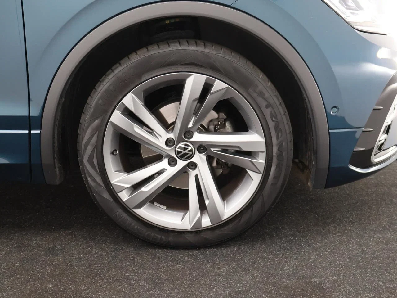 Volkswagen-Tiguan-image-5