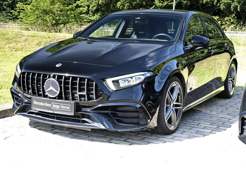 Mercedes-AMG-A-Klasse 45-image-7
