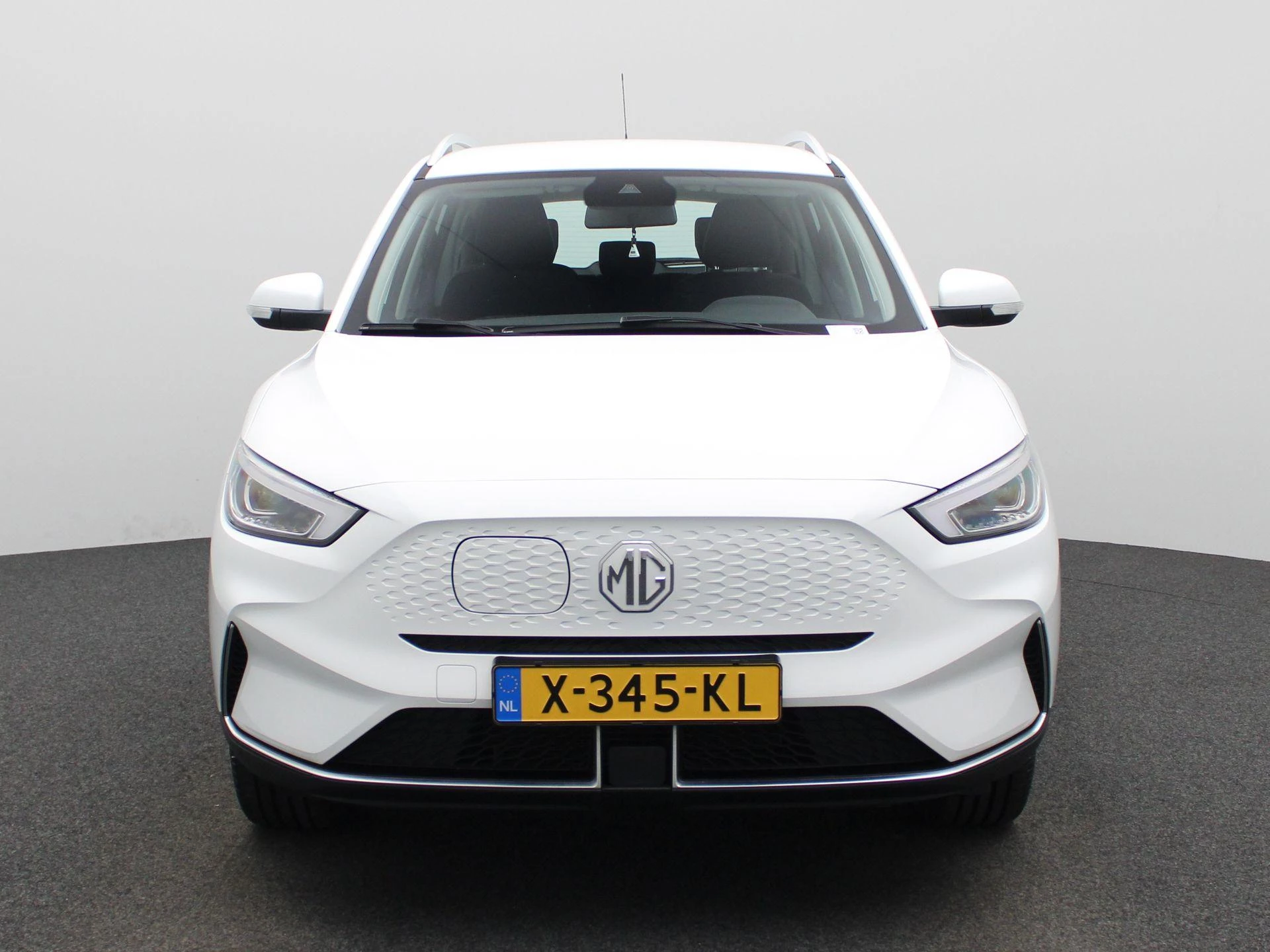 MG-ZS EV-image-2