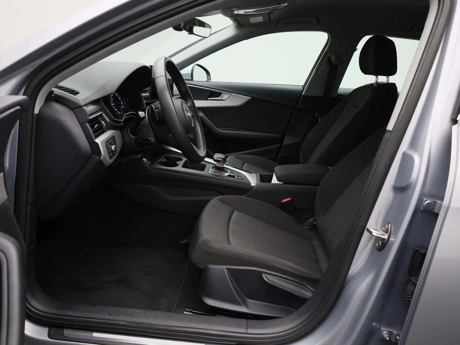 Audi A4 Avant 2.0 30 TDi 100kW S tronic Attraction B.E