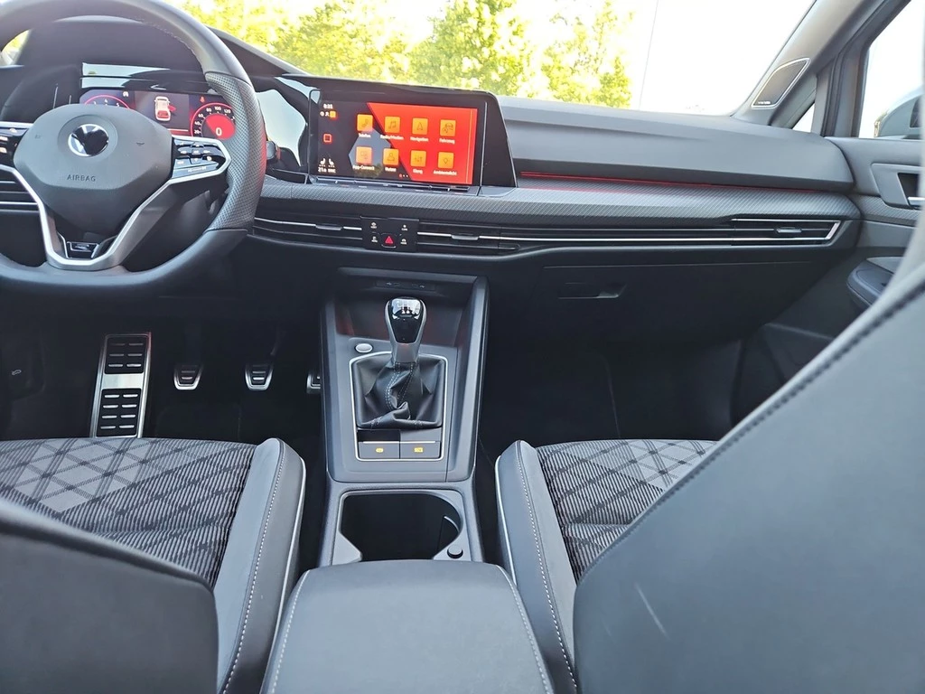Volkswagen Golf VIII Lim. 1.5 TSI R-Line *Kamera*HUD*AHK*