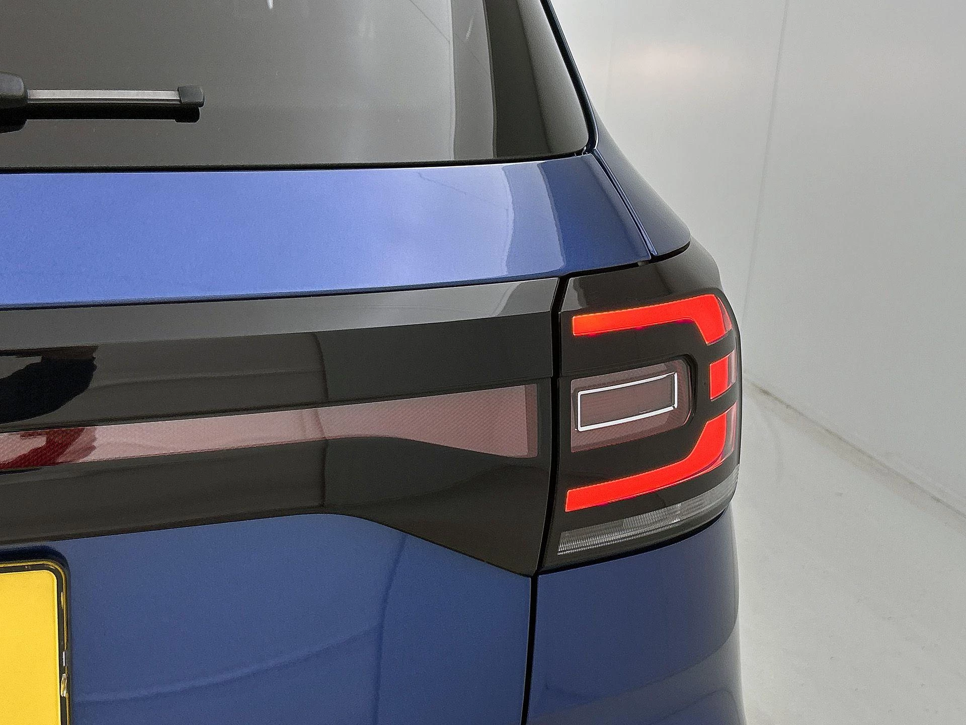 Volkswagen-T-Cross-image-13