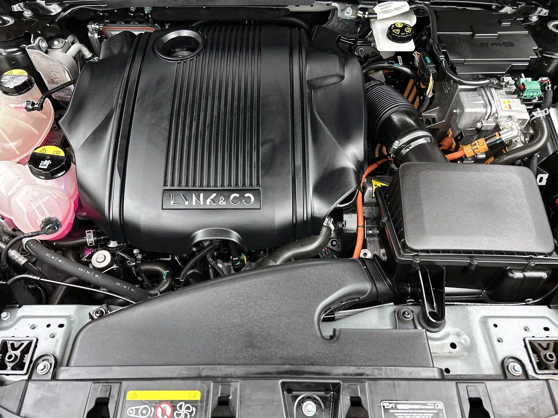 Lynk & Co-01-image-29