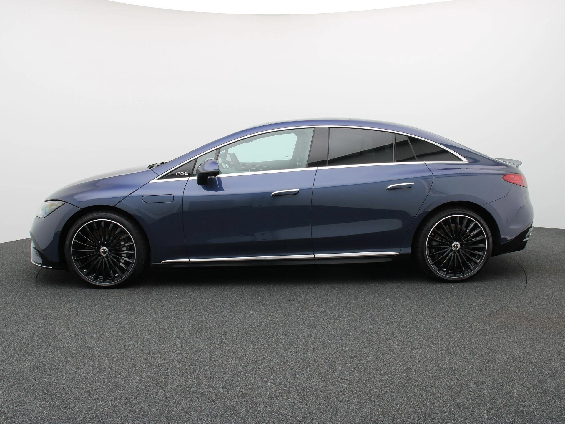 Mercedes-Benz EQE 350+ Star Edition + NAPPA + AIRMATIC + DIGITAL LIGHT + HEAD UP +