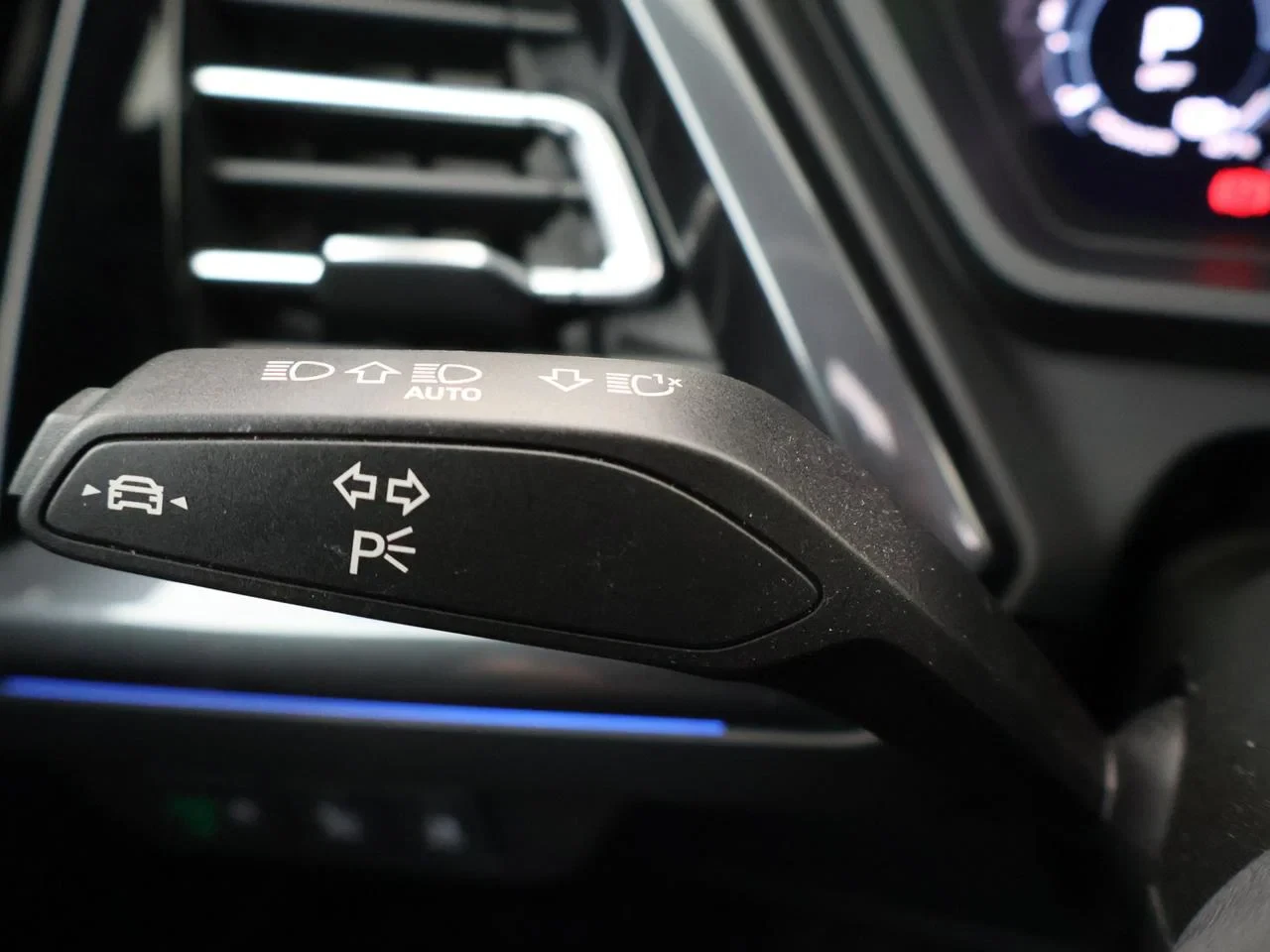 Audi-Q4 Sportback e-tron-image-21