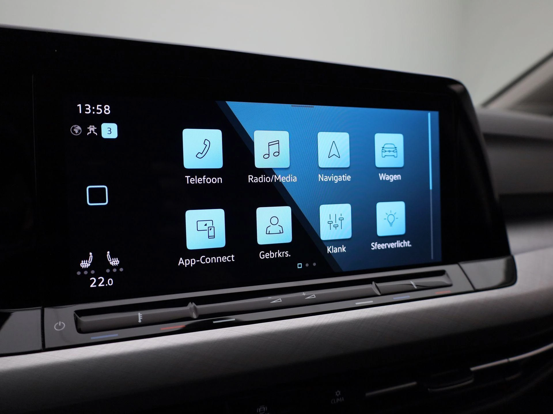 Volkswagen-Golf-image-19