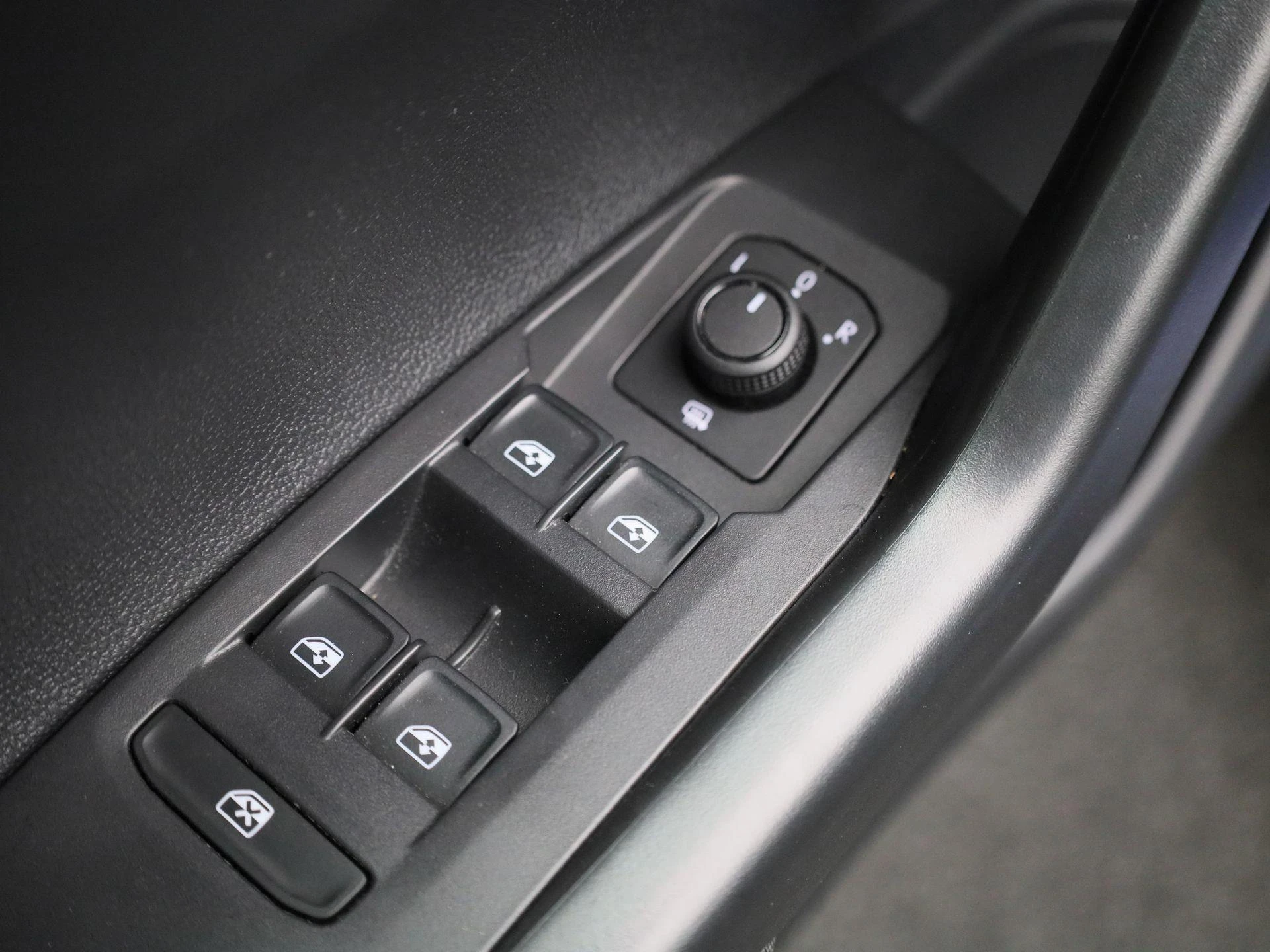 Volkswagen-Taigo-image-26