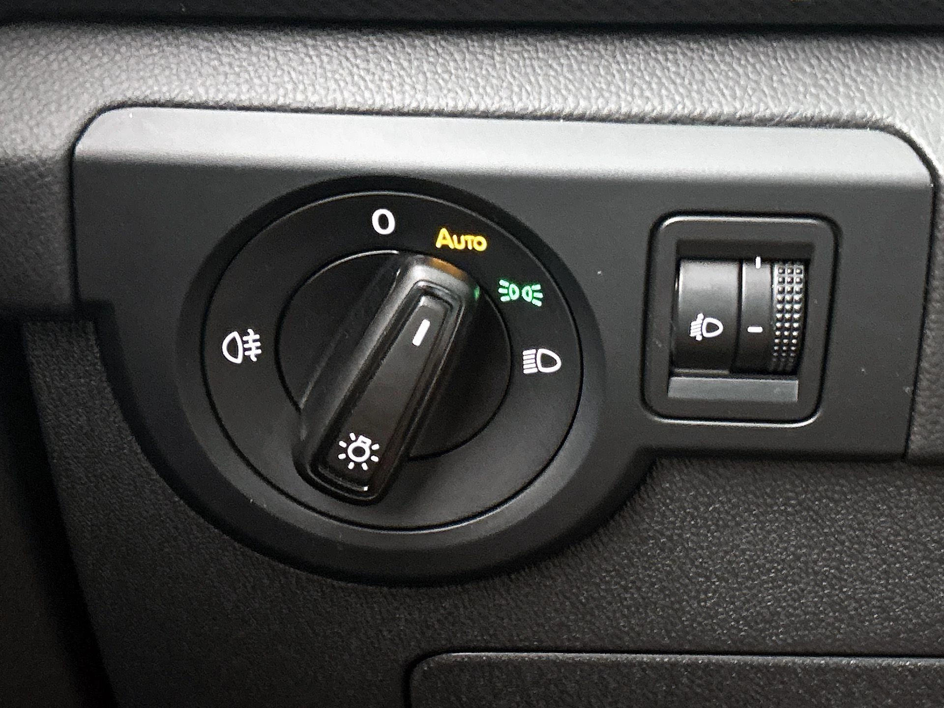 Volkswagen-T-Cross-image-22