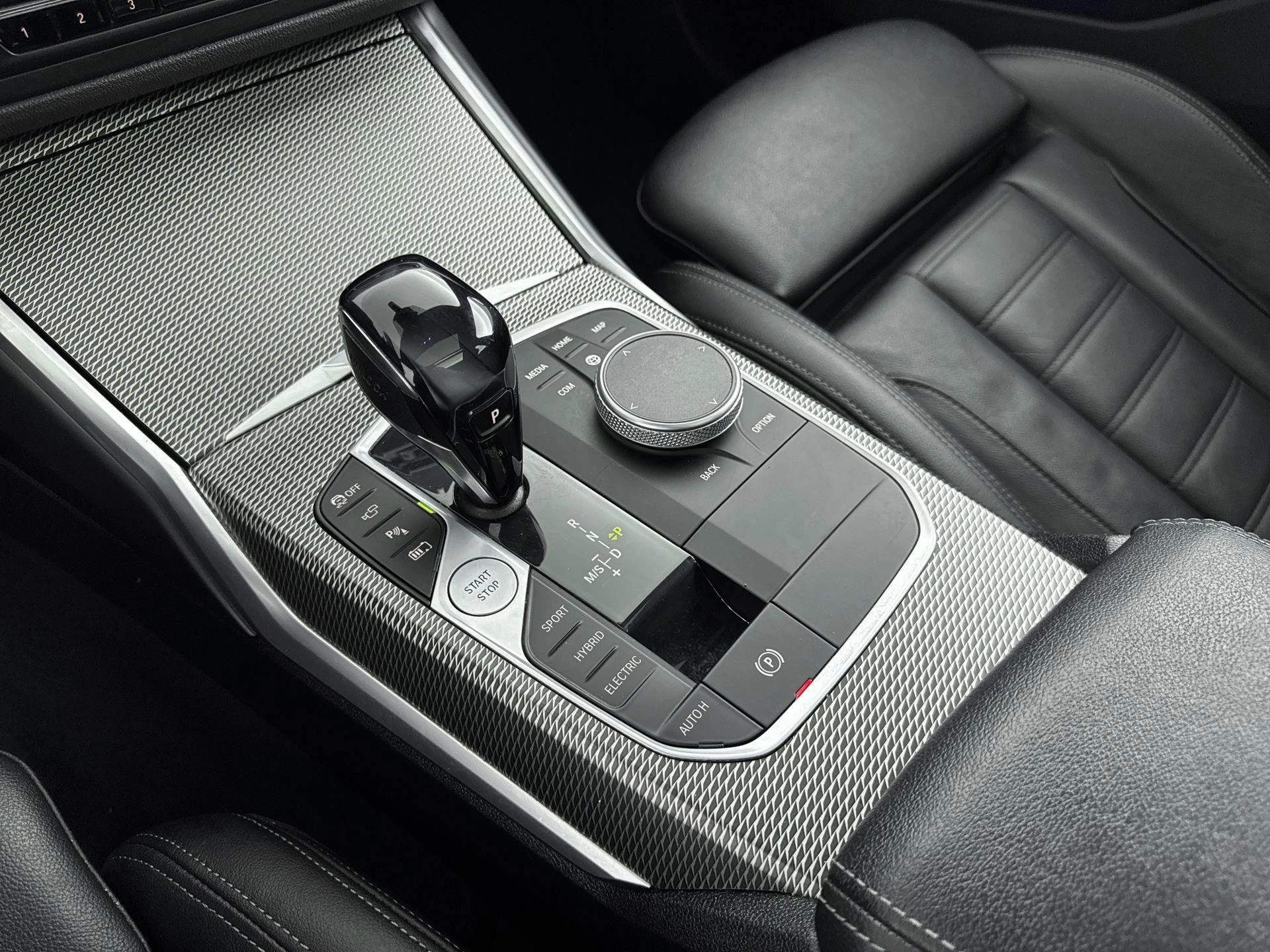 BMW-3 Serie-image-12
