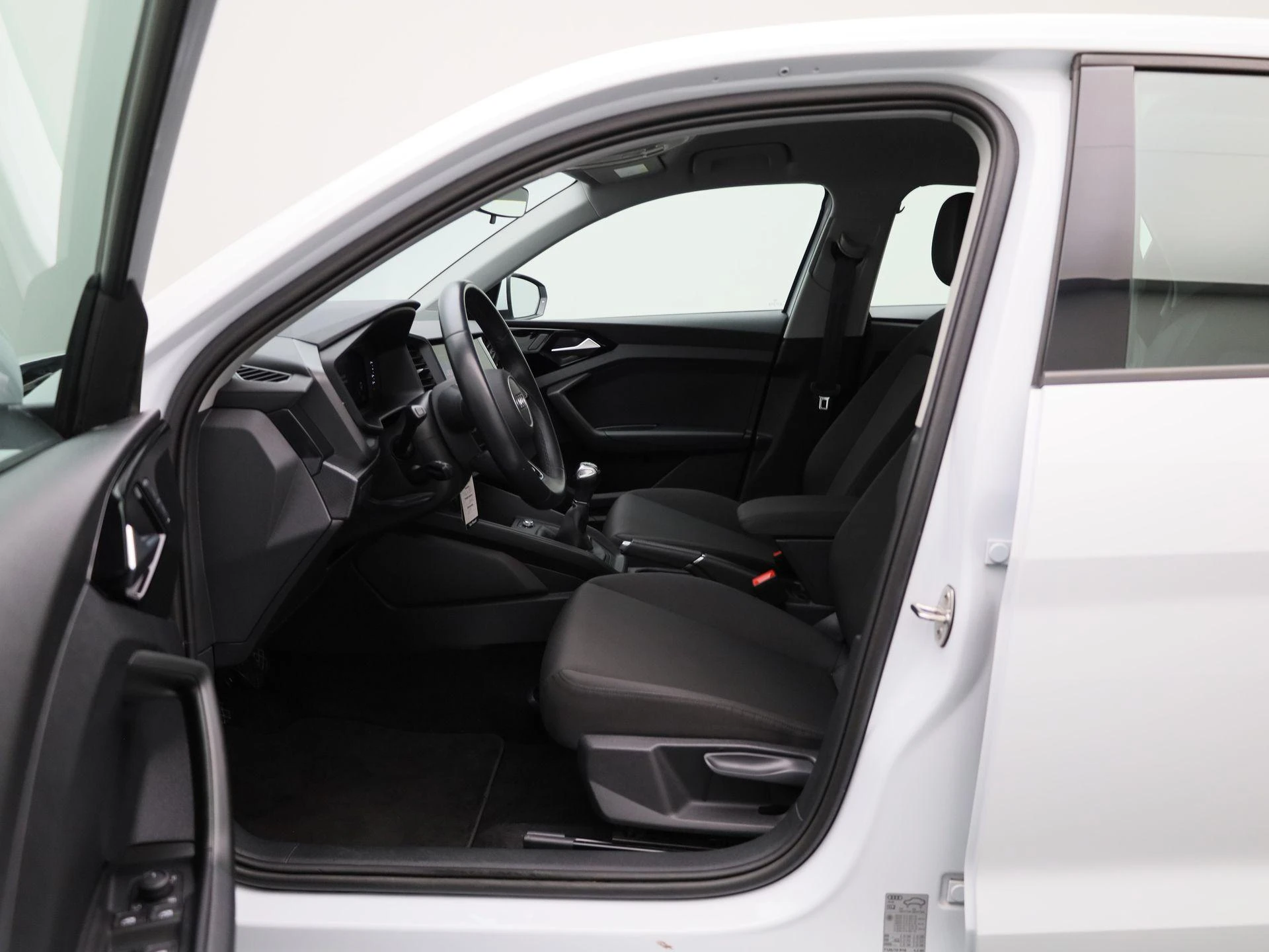 Audi-A1 Sportback-image-8