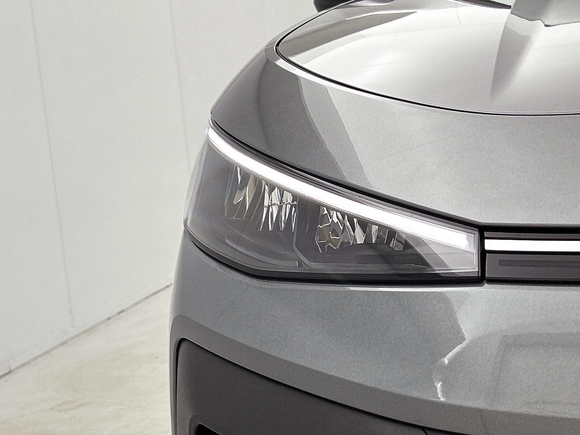 Volkswagen-T-Roc-image-14