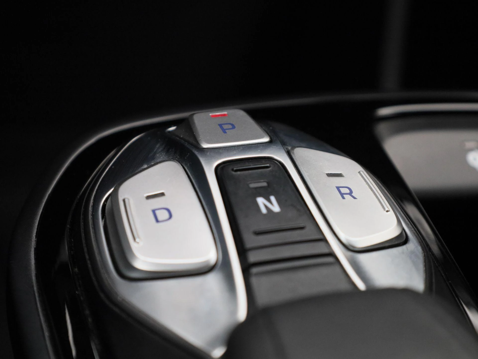 Hyundai-IONIQ-image-18
