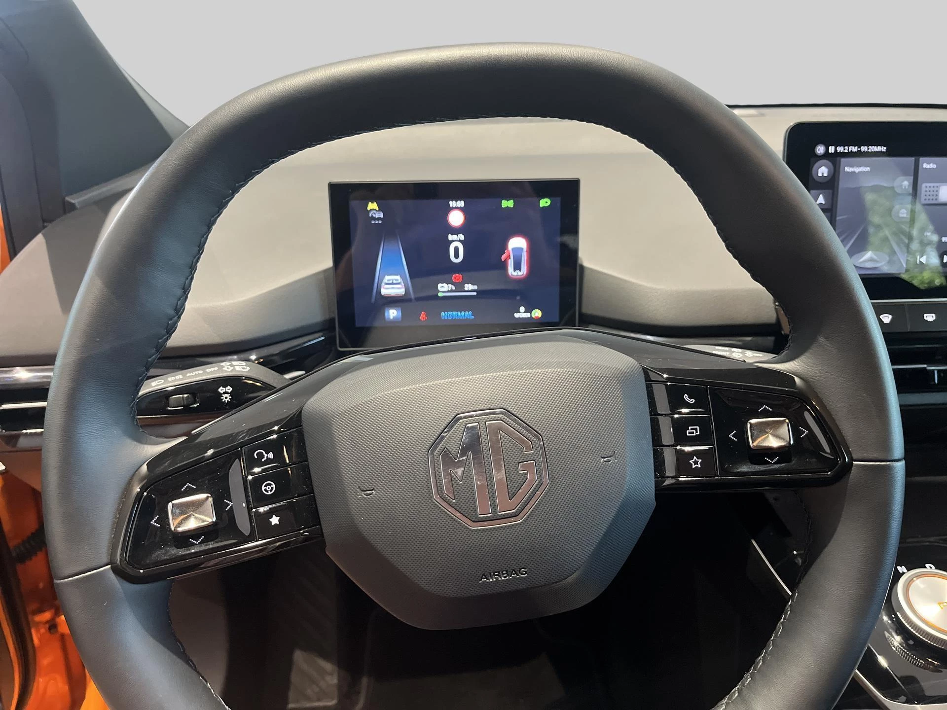 MG MG4 64 kWh Luxury