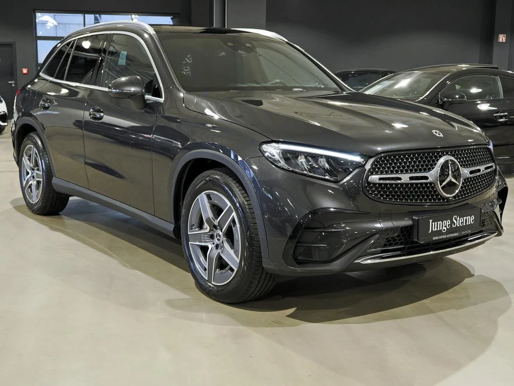 Mercedes-Benz-GLC 300 d-image-4