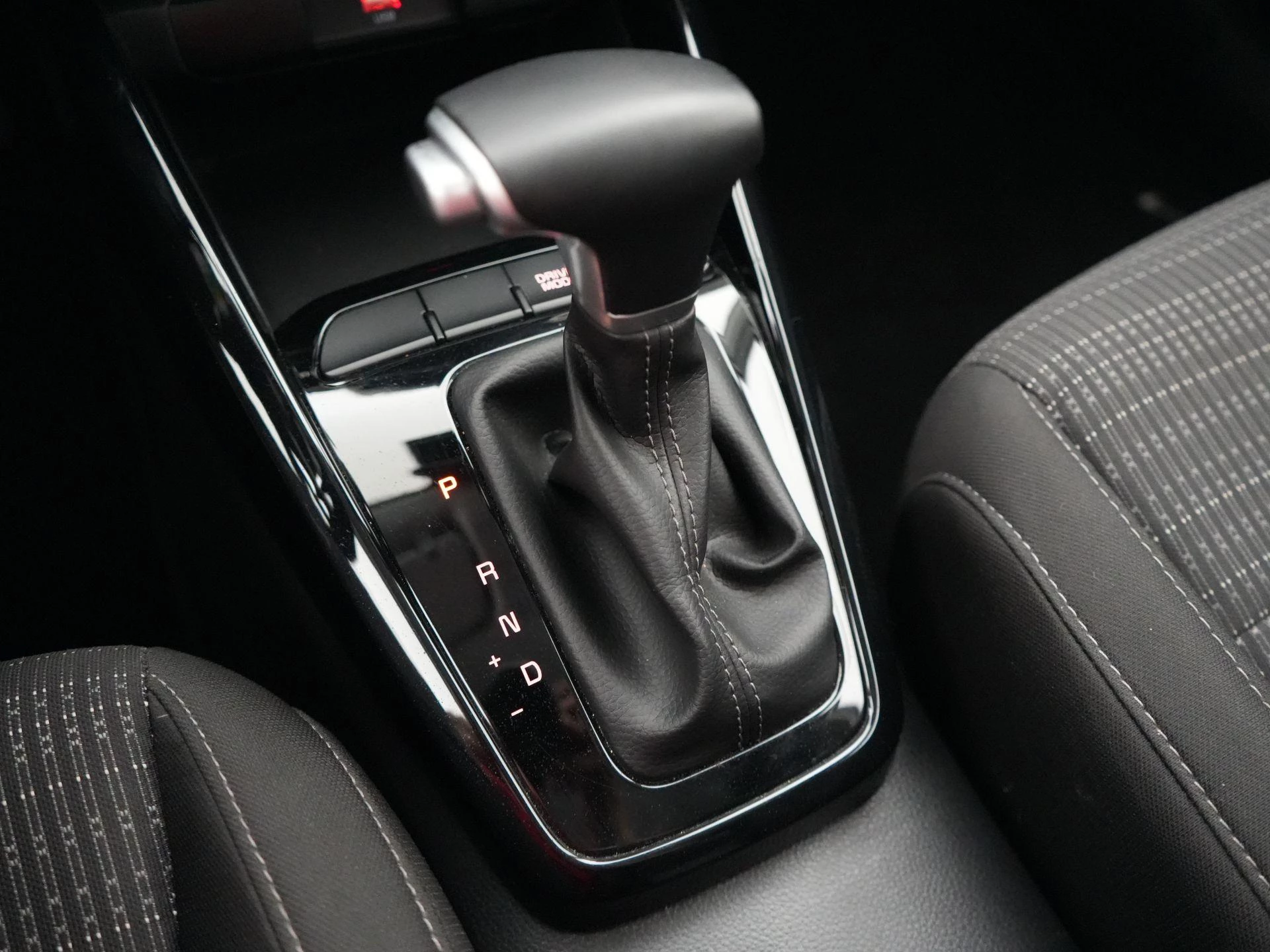 Kia-Stonic-image-18