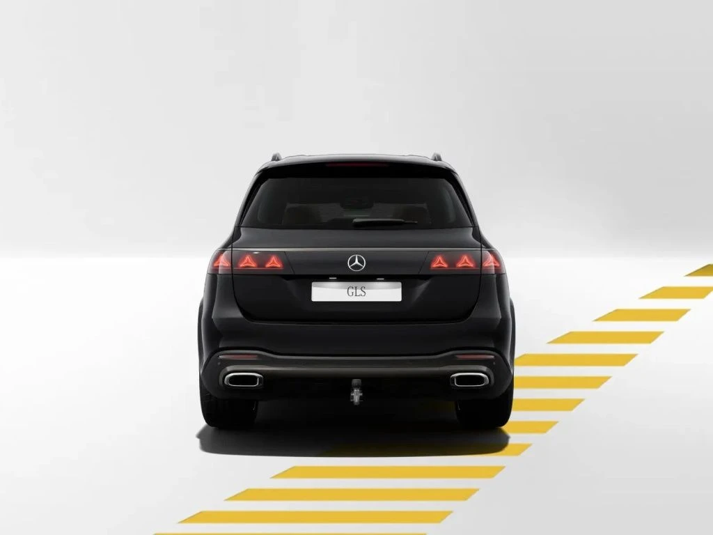Mercedes-Benz-GLS 350 d-image-4