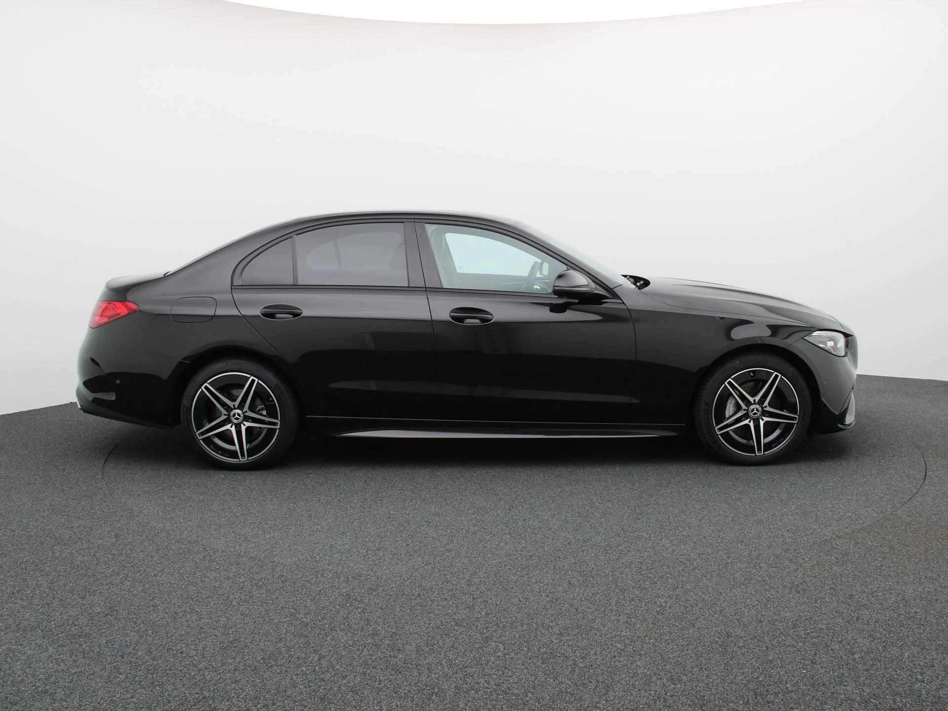 Mercedes-Benz C-Klasse 300 e AMG Line Berline + CARPLAY + LED + CAMERA + NIGHTPAKKET +