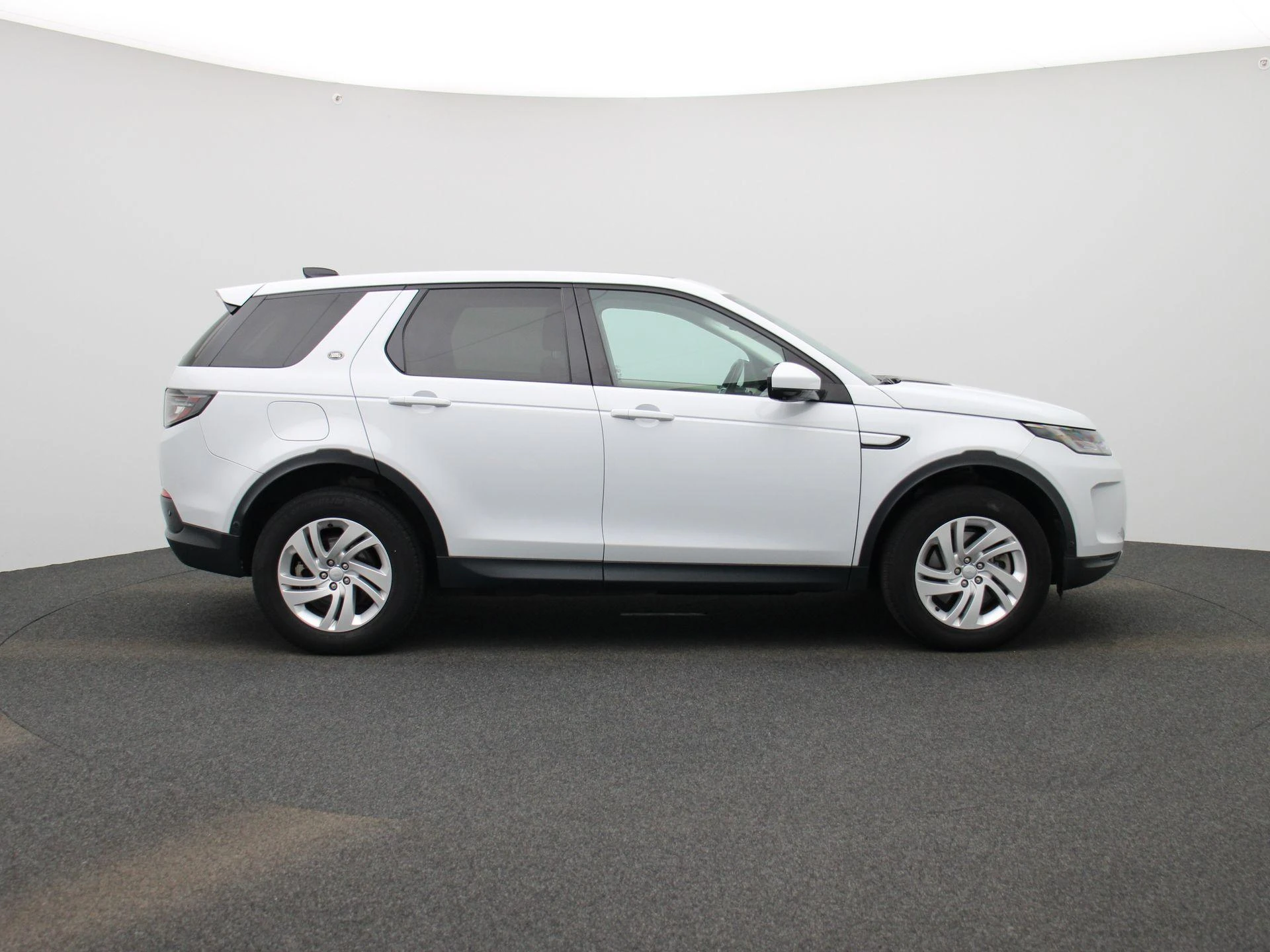 Land Rover-Discovery Sport-image-5