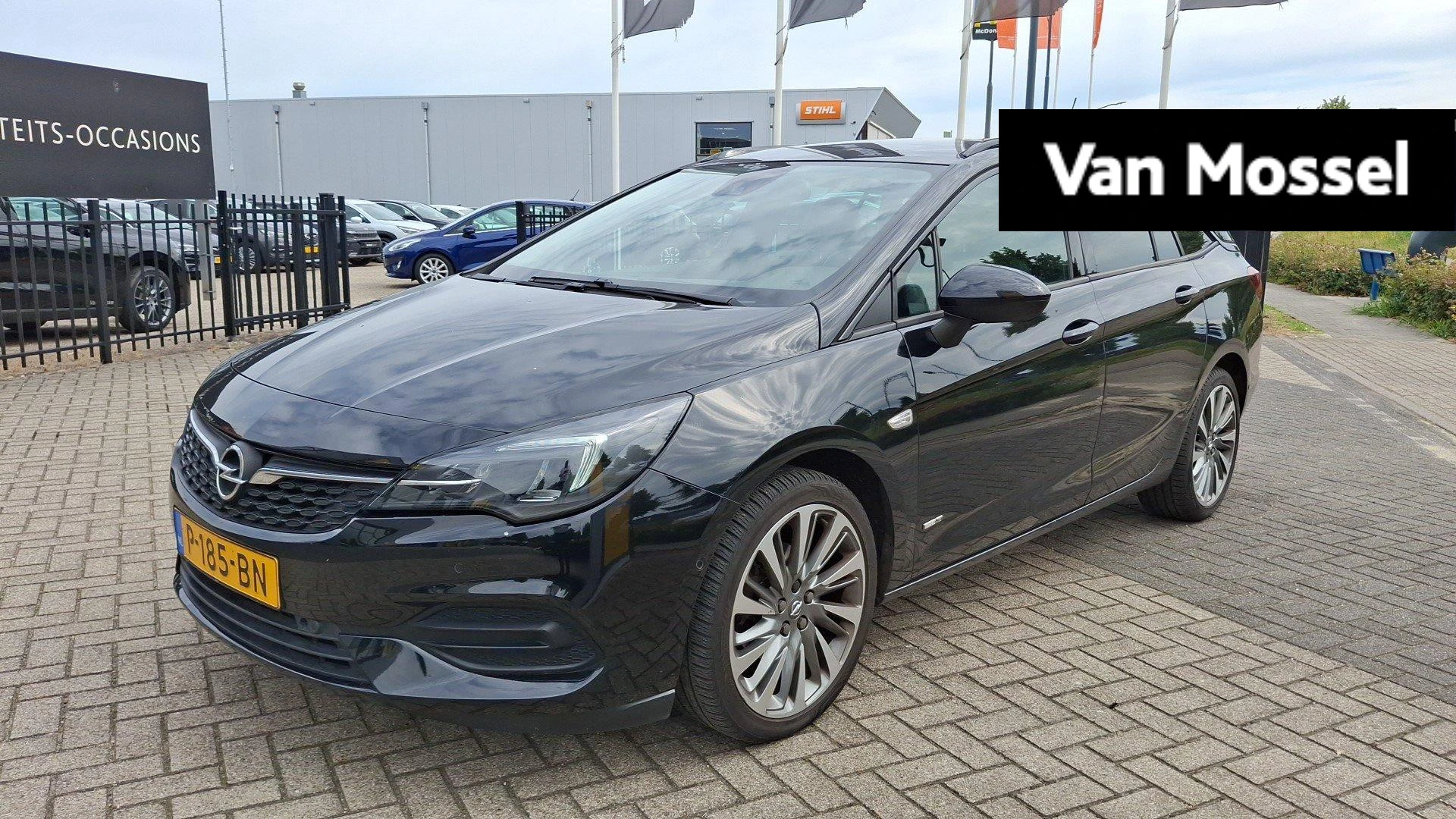 Opel-Astra-image-0