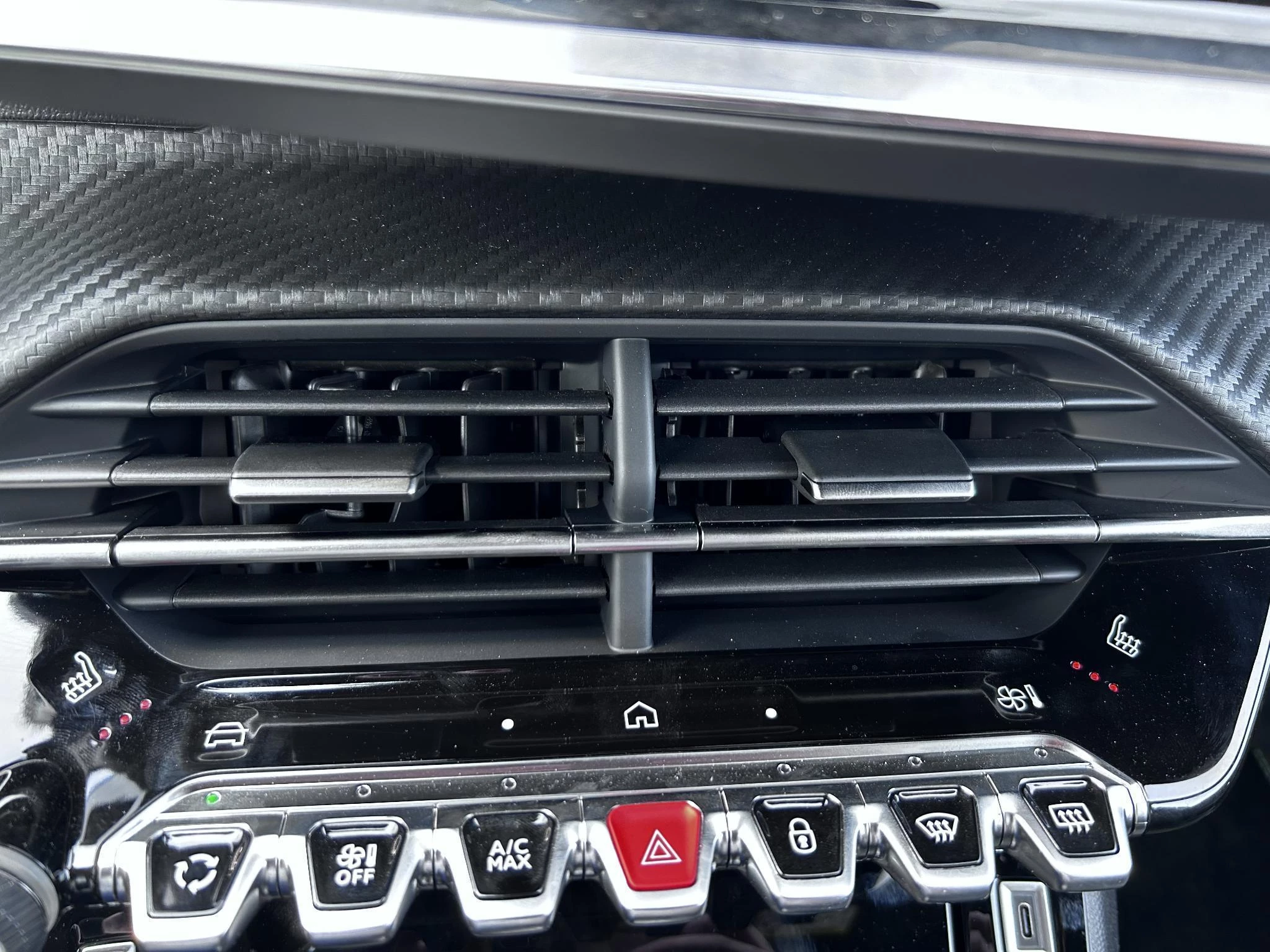 Peugeot-e-208-image-20