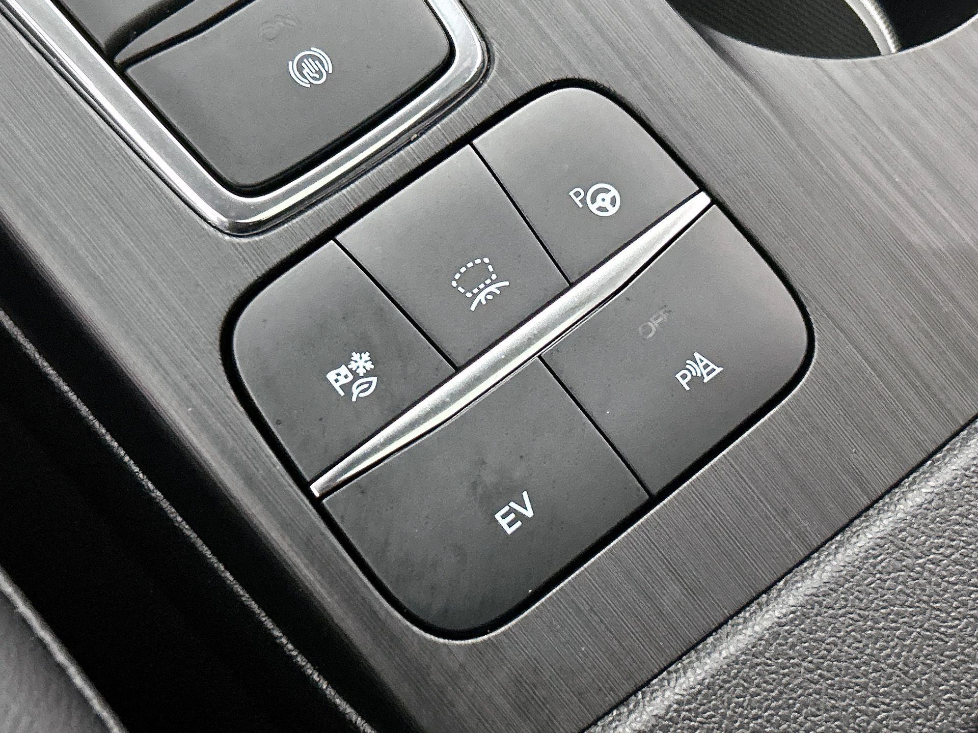 Ford-Kuga-image-10