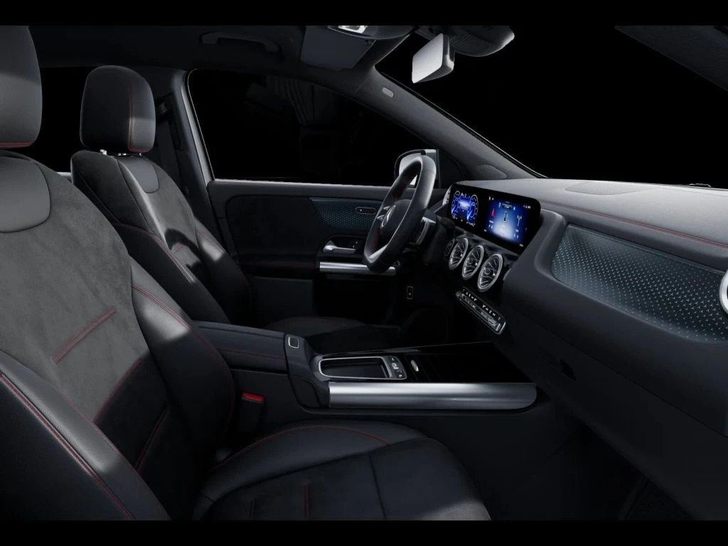 Mercedes-Benz-EQA 250+-image-10
