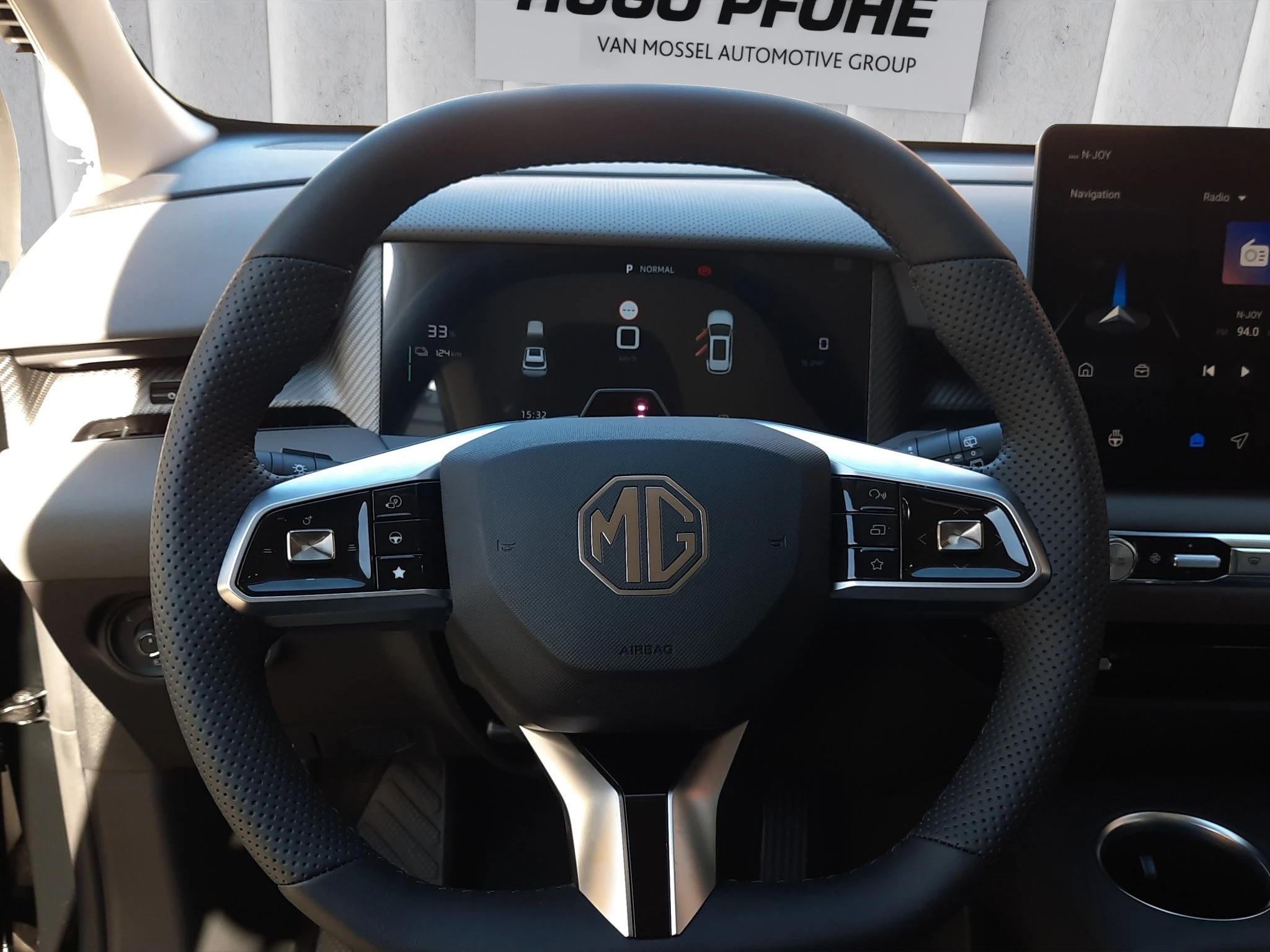 MG S5 Luxury 64 kWh Long Range Sports Utility Vehicle. 170 kW. 5-türig