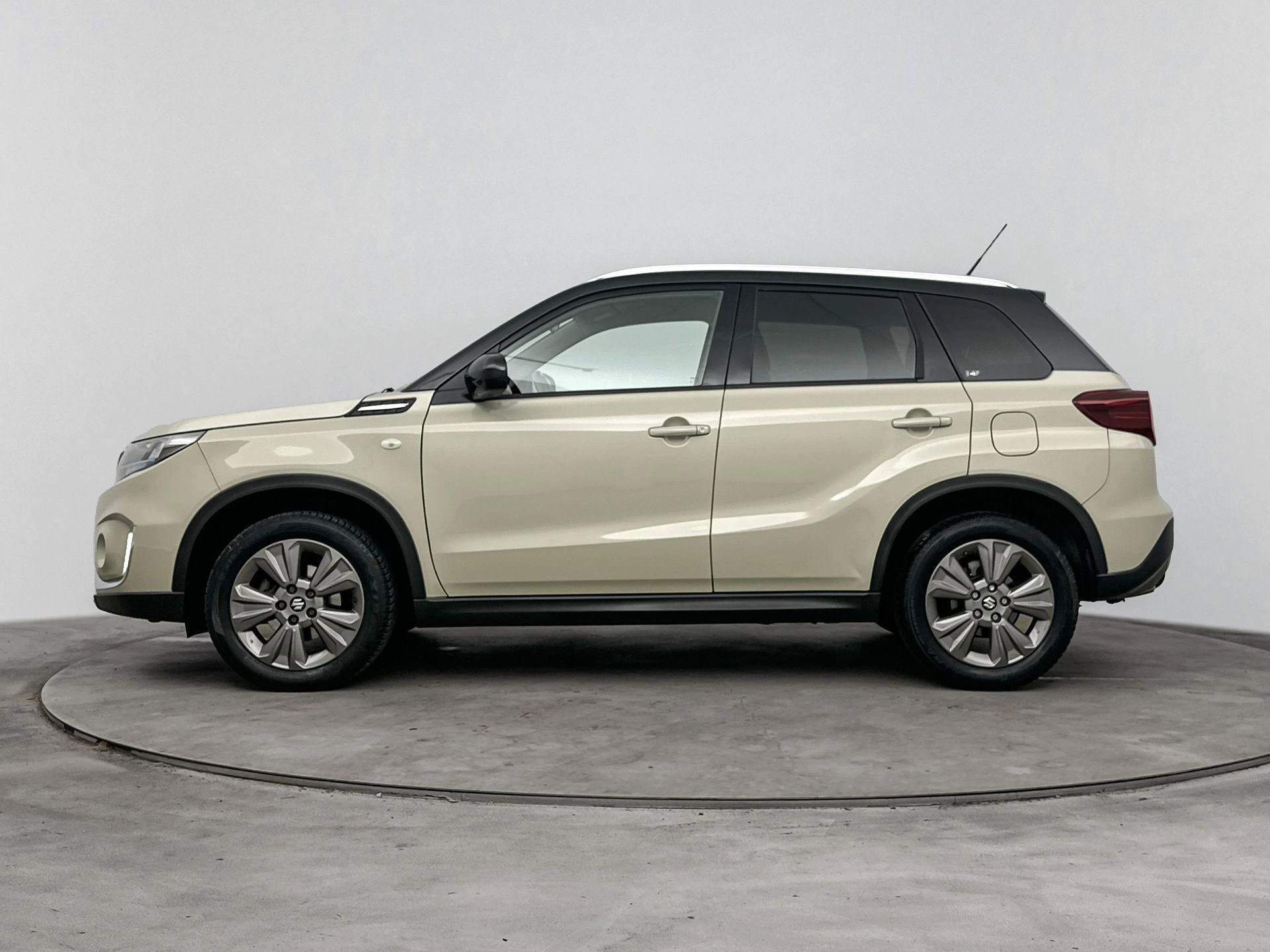 Suzuki-Vitara-image-1