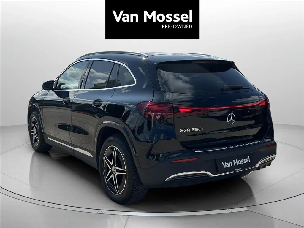 Mercedes-Benz-EQA-image-6