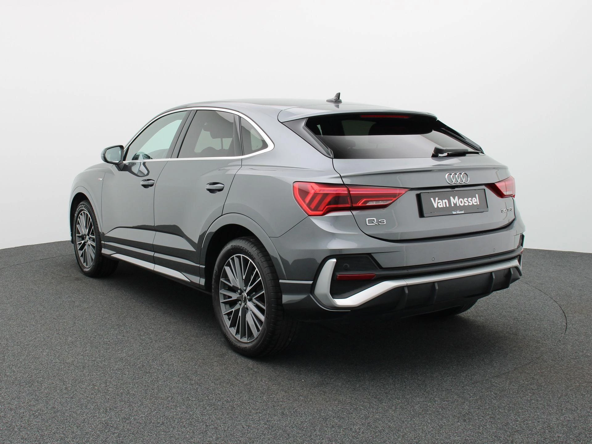 Audi-Q3-image-1
