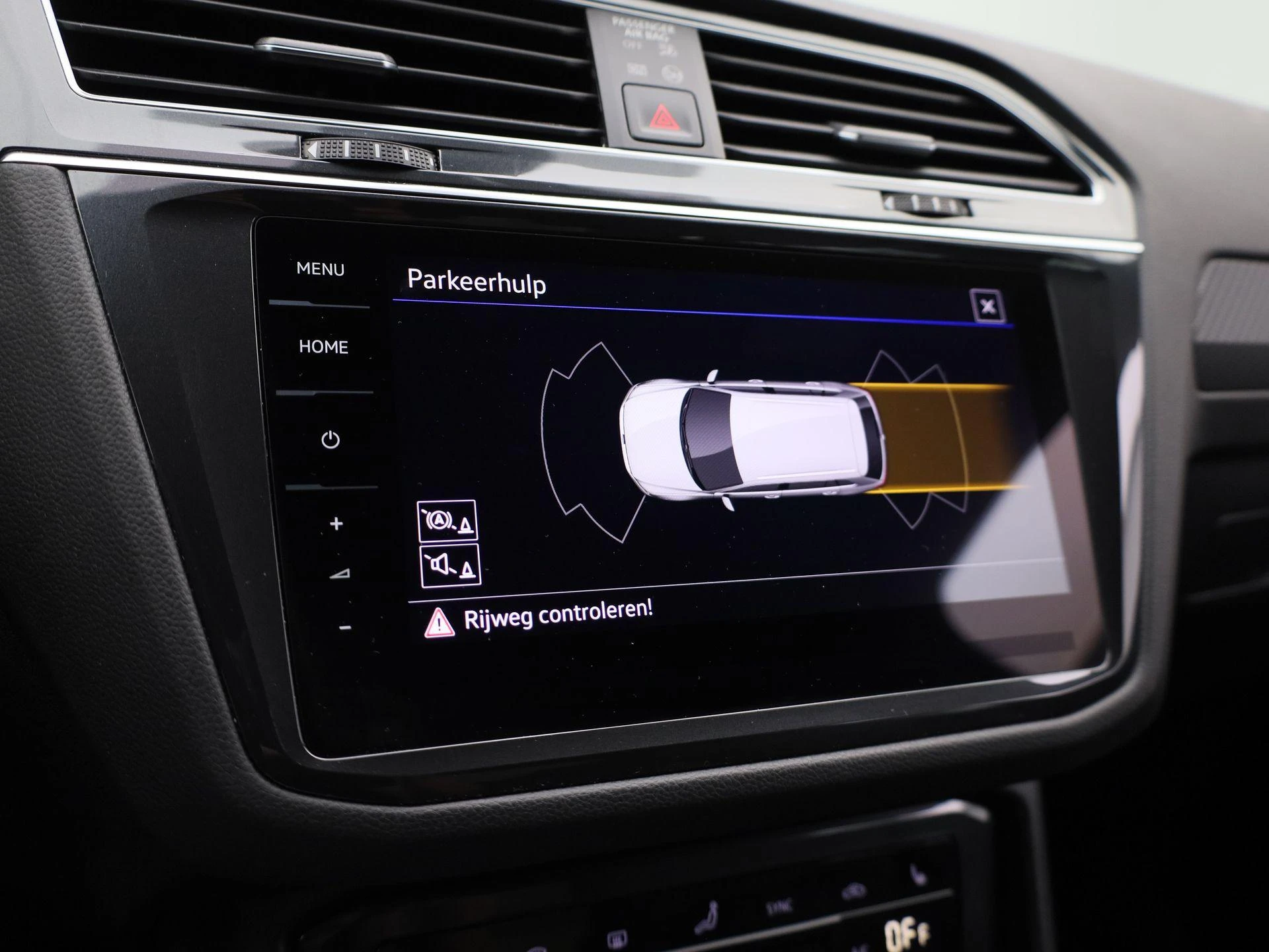 Volkswagen-Tiguan-image-23