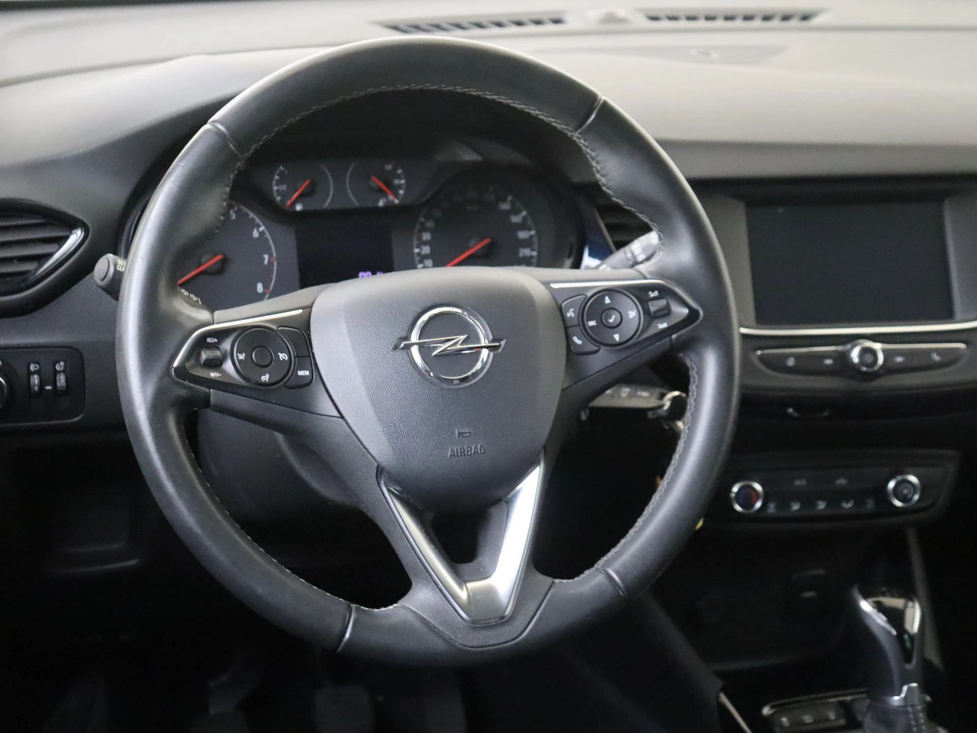 Opel-Crossland X-image-9