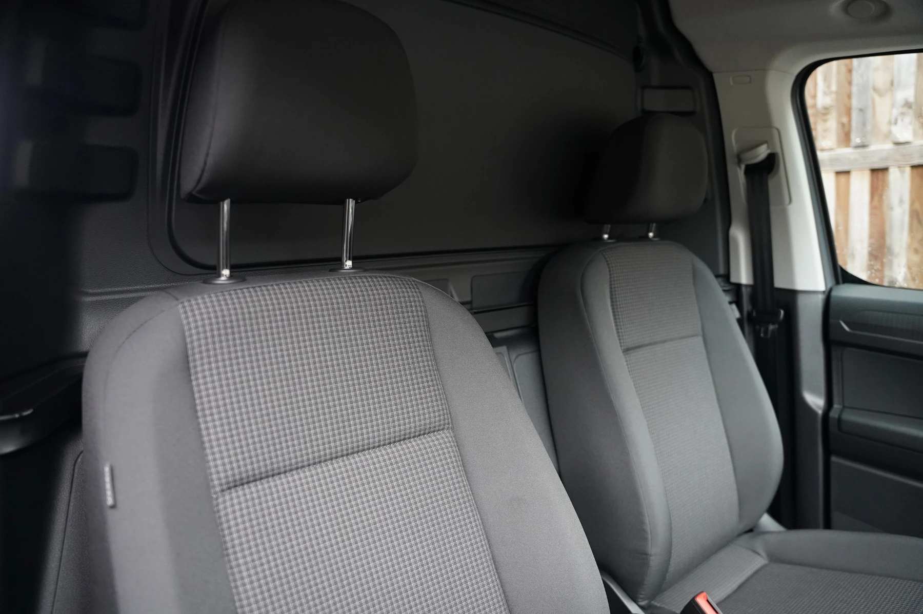 Volkswagen-Caddy-image-10