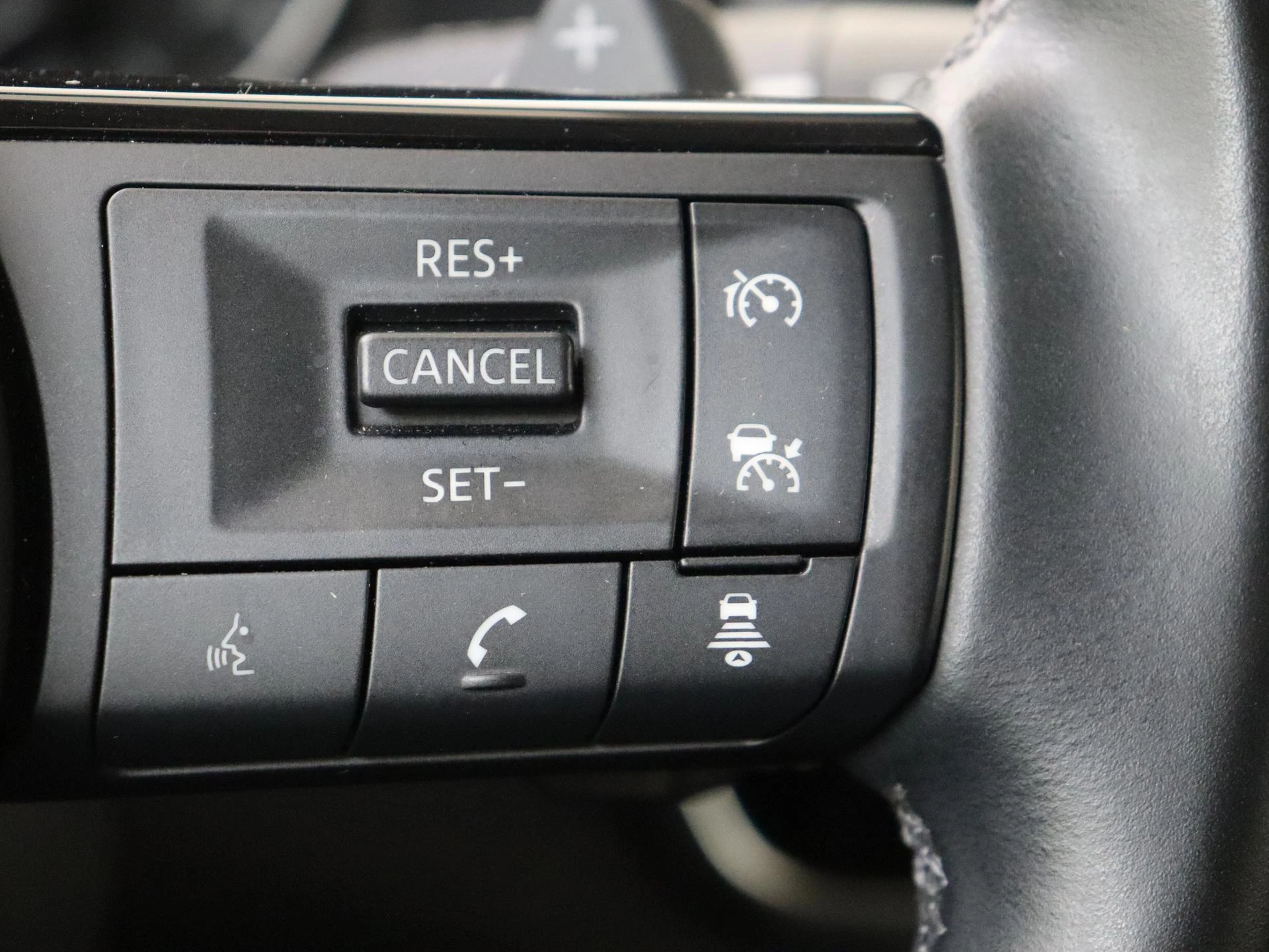Nissan-QASHQAI-image-13