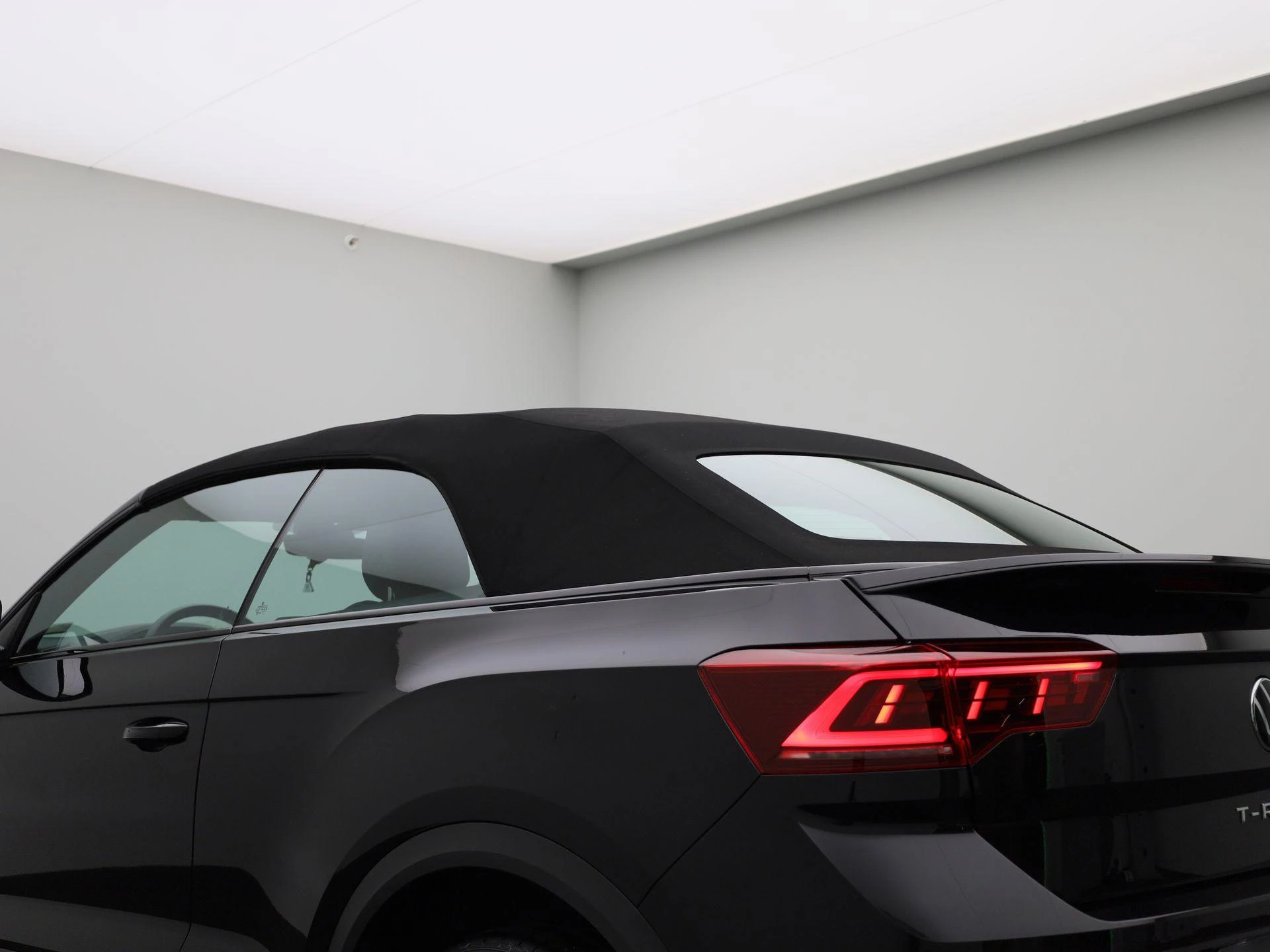 Volkswagen T-Roc Cabrio 1.5 TSI R-Line 150 PK|