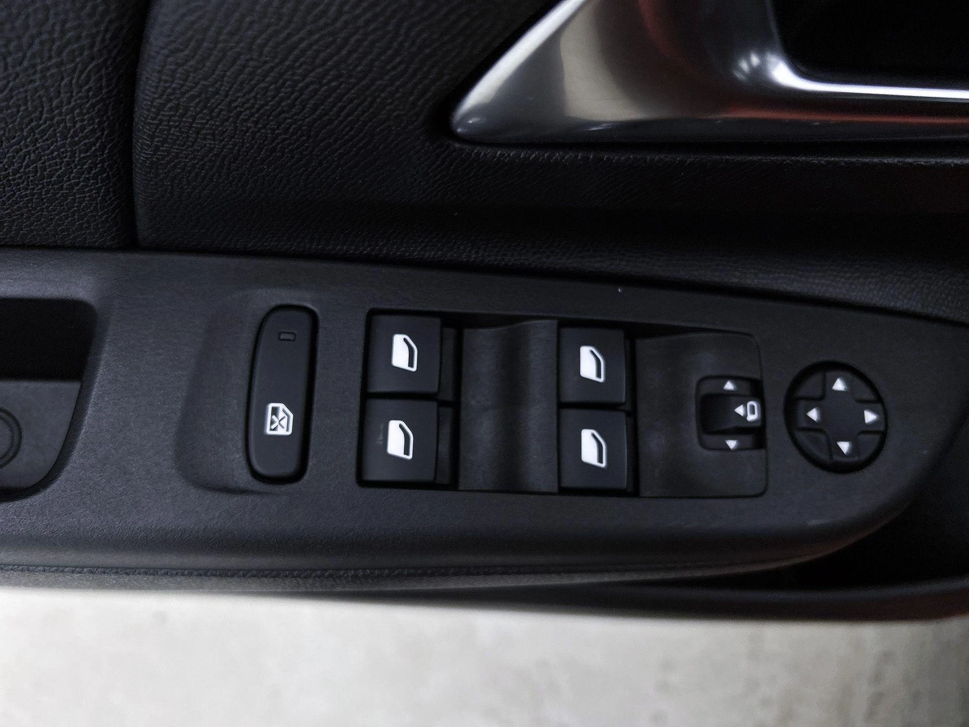 Opel-Corsa-image-9