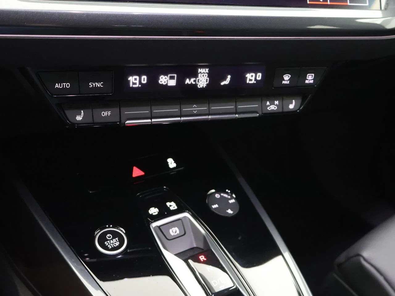Audi-Q4 e-tron-image-16