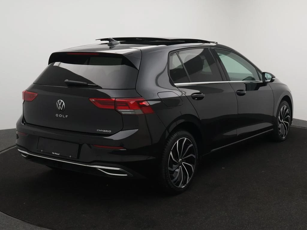 Volkswagen Golf VIII eHybrid Golf Style Business Premium 1.4TSI eHybrid PHEV 150PK *AUTOMAAT*PANODAK*ALCANTARA*CAMERA*PDC*ACC*NAVI*APP-CONNECT*...*