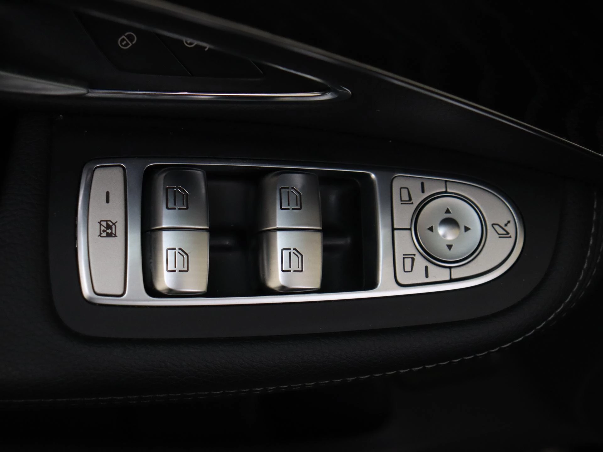 Mercedes-Benz C-Klasse 180 Premium Plus Pack