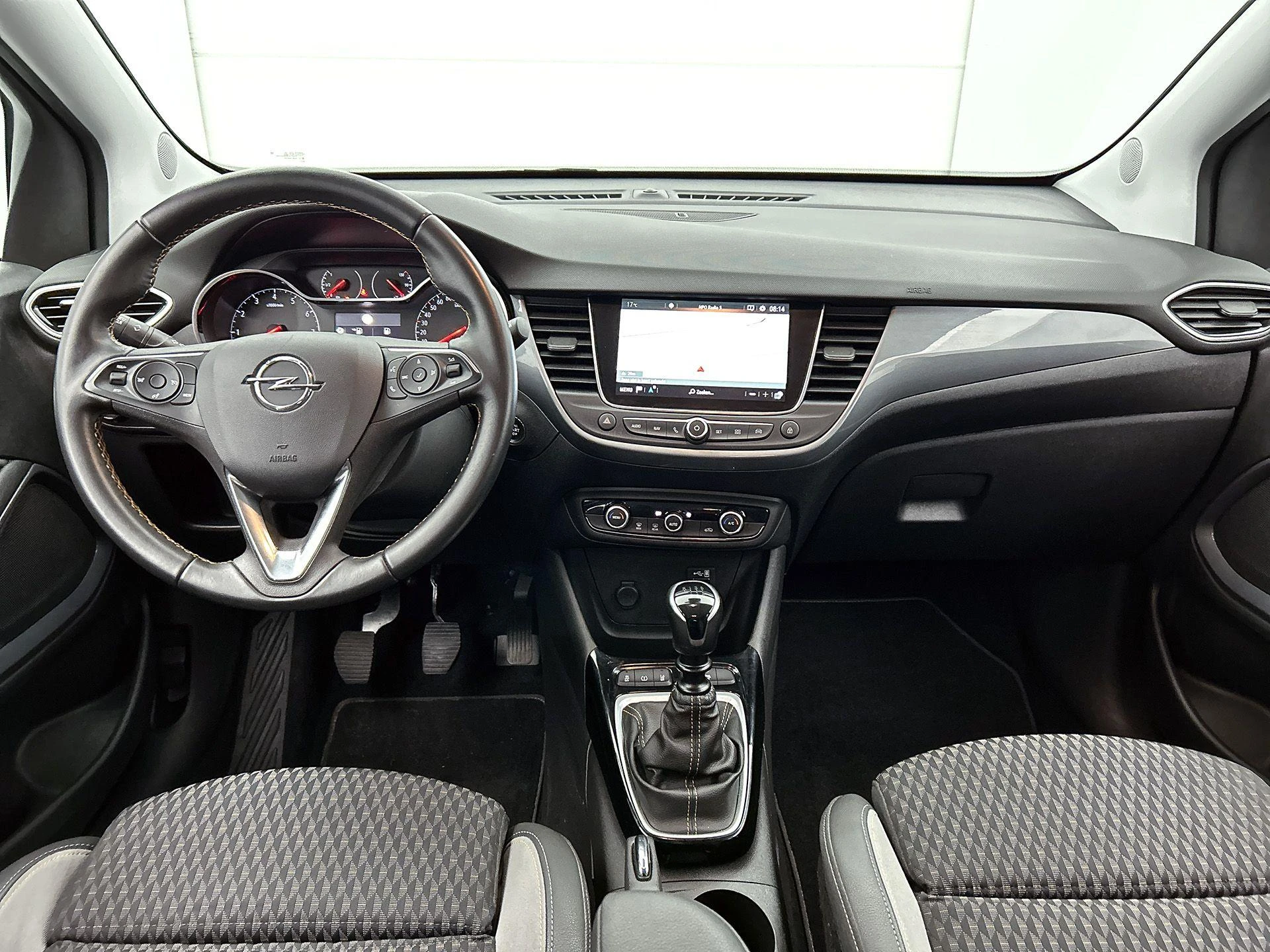 Opel-Crossland X-image-21